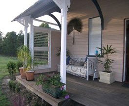 Barney Creek Vineyard Cottages - Accommodation Sunshine Coast 4