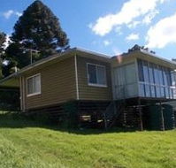 Mountain Escape - Holiday Home - Accommodation Sunshine Coast