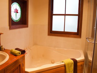 Homewood Cottages - Accommodation Sunshine Coast 3