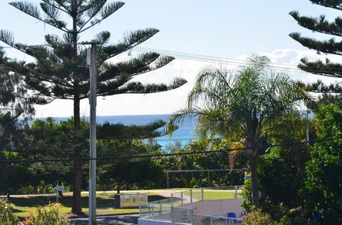 La Costa Motel - Accommodation Sunshine Coast 3