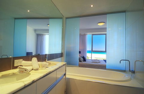 Reflection Tower Two - Accommodation Sunshine Coast 1