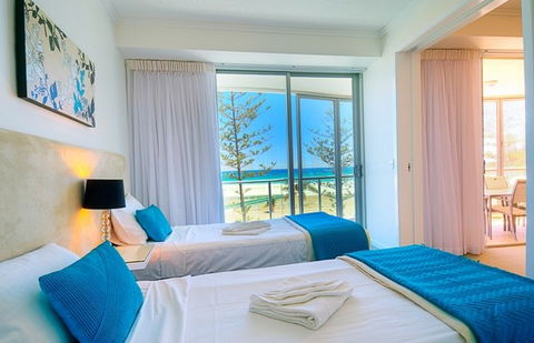 Reflection Tower Two - Accommodation Sunshine Coast 2