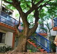 Sleeping Inn Backpackers Resort - Accommodation Sunshine Coast