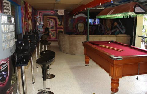 Sleeping Inn Backpackers Resort - Accommodation Sunshine Coast 2