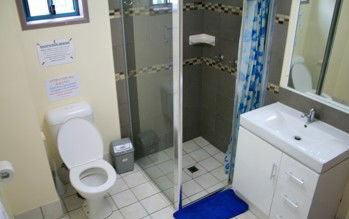 Sleeping Inn Backpackers Resort - Accommodation Sunshine Coast 4