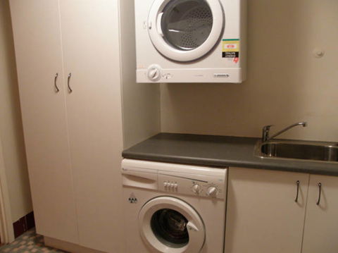 Adair Apartment - Accommodation Sunshine Coast 6