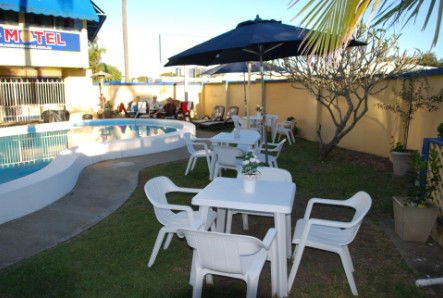 Sunburst Motel - Accommodation Sunshine Coast 1