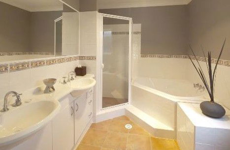 Avon Lodge Bribie Island - Accommodation Sunshine Coast 2