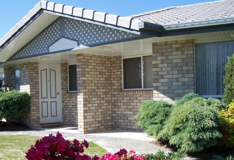 Cedar Lodge Holiday Units - Accommodation Sunshine Coast 0