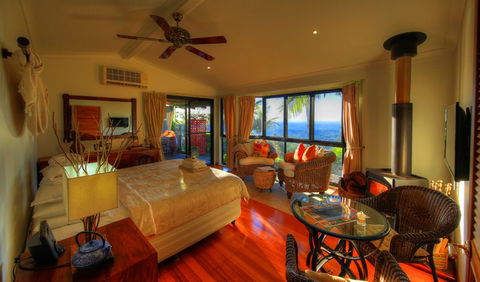 At Remingtons B & B - Accommodation Sunshine Coast 6