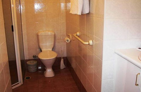 Champagne Apartments - Accommodation Sunshine Coast 4