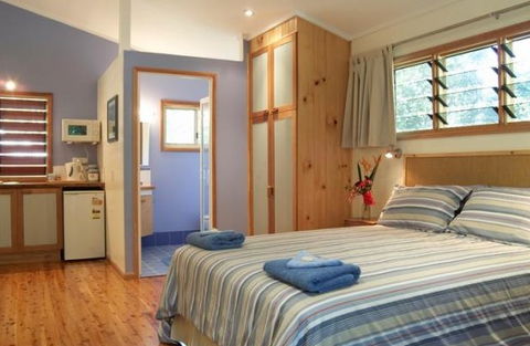 Clifton Beach Retreat - Accommodation Sunshine Coast 4