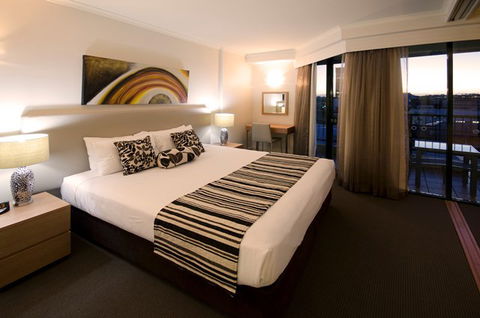 Central Cosmo Apartments - Accommodation Sunshine Coast 1