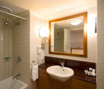 Central Cosmo Apartments - Accommodation Sunshine Coast 3