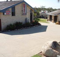 Gladstone Village Motel - Accommodation Sunshine Coast