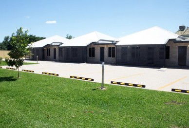 Emerald Park Motel - Accommodation Sunshine Coast 0