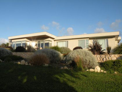 KI Blue - Accommodation Sunshine Coast 0