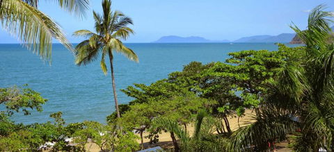 Roydon Beachfront Holiday Apartments - Accommodation Sunshine Coast 1