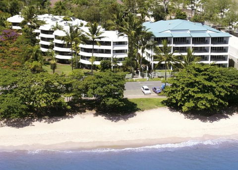 Roydon Beachfront Holiday Apartments - Accommodation Sunshine Coast 2
