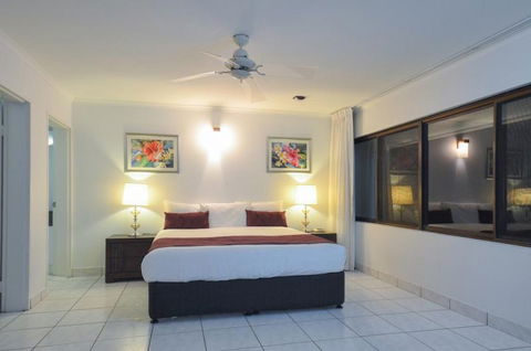 Roydon Beachfront Holiday Apartments - Accommodation Sunshine Coast 7
