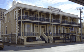 Glenelg Beach Hostel - Accommodation Sunshine Coast