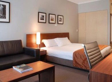 Clarion Suites Gateway - Accommodation Sunshine Coast 0