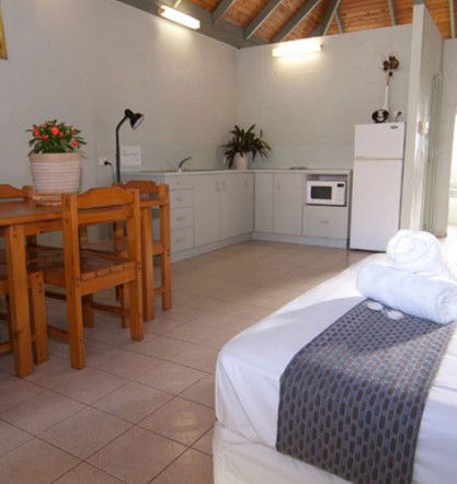 Nelly Bay QLD Accommodation Sunshine Coast