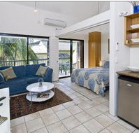 Julians Apartments - Accommodation Sunshine Coast