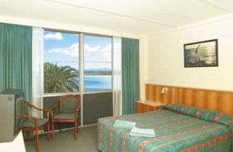 Mid Pacific Motel - Accommodation Sunshine Coast 3