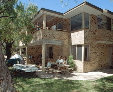 Siesta Park Holiday Resort - Accommodation Sunshine Coast 0