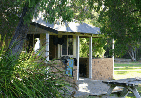 Siesta Park Holiday Resort - Accommodation Sunshine Coast 3