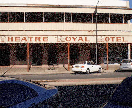 Theatre Royal Hotel - Accommodation Sunshine Coast 0
