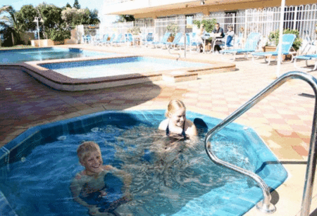 Bahia Beachfront Apartments - Accommodation Sunshine Coast