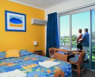 Ocean Side Hawks Nest - Accommodation Sunshine Coast 1