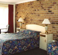Crows Nest Motel - Accommodation Sunshine Coast