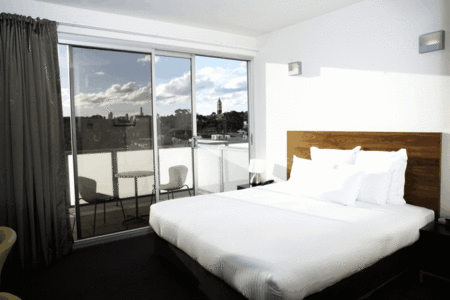 Cosmopolitan Hotel - Accommodation Sunshine Coast 0