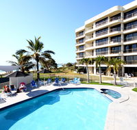 San Simeon Beachfront Apartments - Accommodation Sunshine Coast