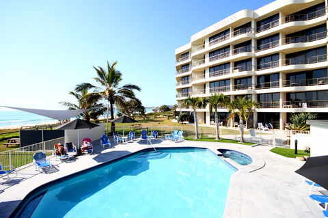 San Simeon Beachfront Apartments - Accommodation Sunshine Coast 0