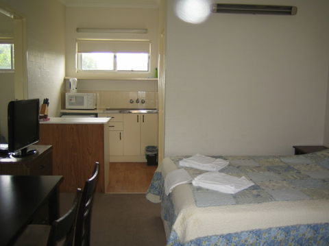 The Coasters Motel - Accommodation Sunshine Coast 4