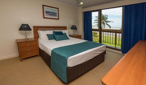Coral Towers Holiday Apartments - Accommodation Sunshine Coast 2
