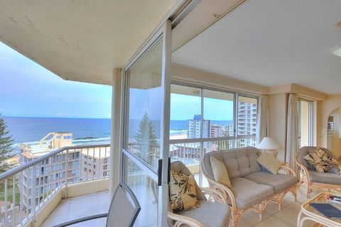 Surfers Beachside Holiday Apartments - Accommodation Sunshine Coast 3