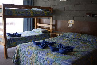 The Castle Creek Motel - Accommodation Sunshine Coast 2