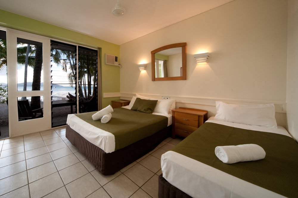 Long Island QLD Accommodation Sunshine Coast