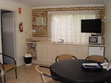 Caboolture Motel - Accommodation Sunshine Coast 2