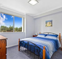 Lakeside Waterfront Apartment 18 - Accommodation Sunshine Coast