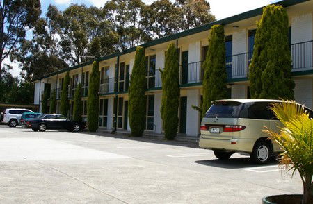 Mulgrave Court Motor Inn - Accommodation Sunshine Coast 0
