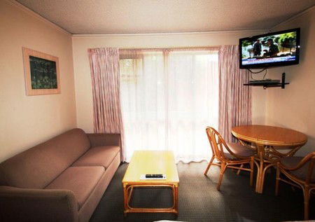 Beaumaris Bay Motel - Accommodation Sunshine Coast 1