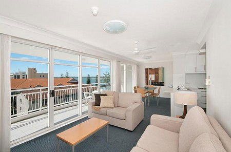 Atrium Resort - Accommodation Sunshine Coast 2