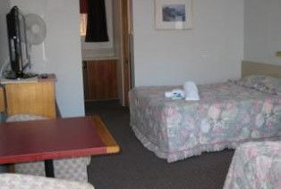 Festival Motor Inn - Accommodation Sunshine Coast 2