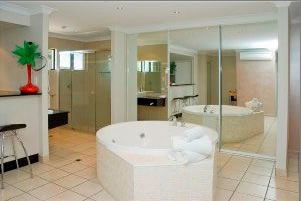 Windmill Motel And Reception Centre - Accommodation Sunshine Coast 0